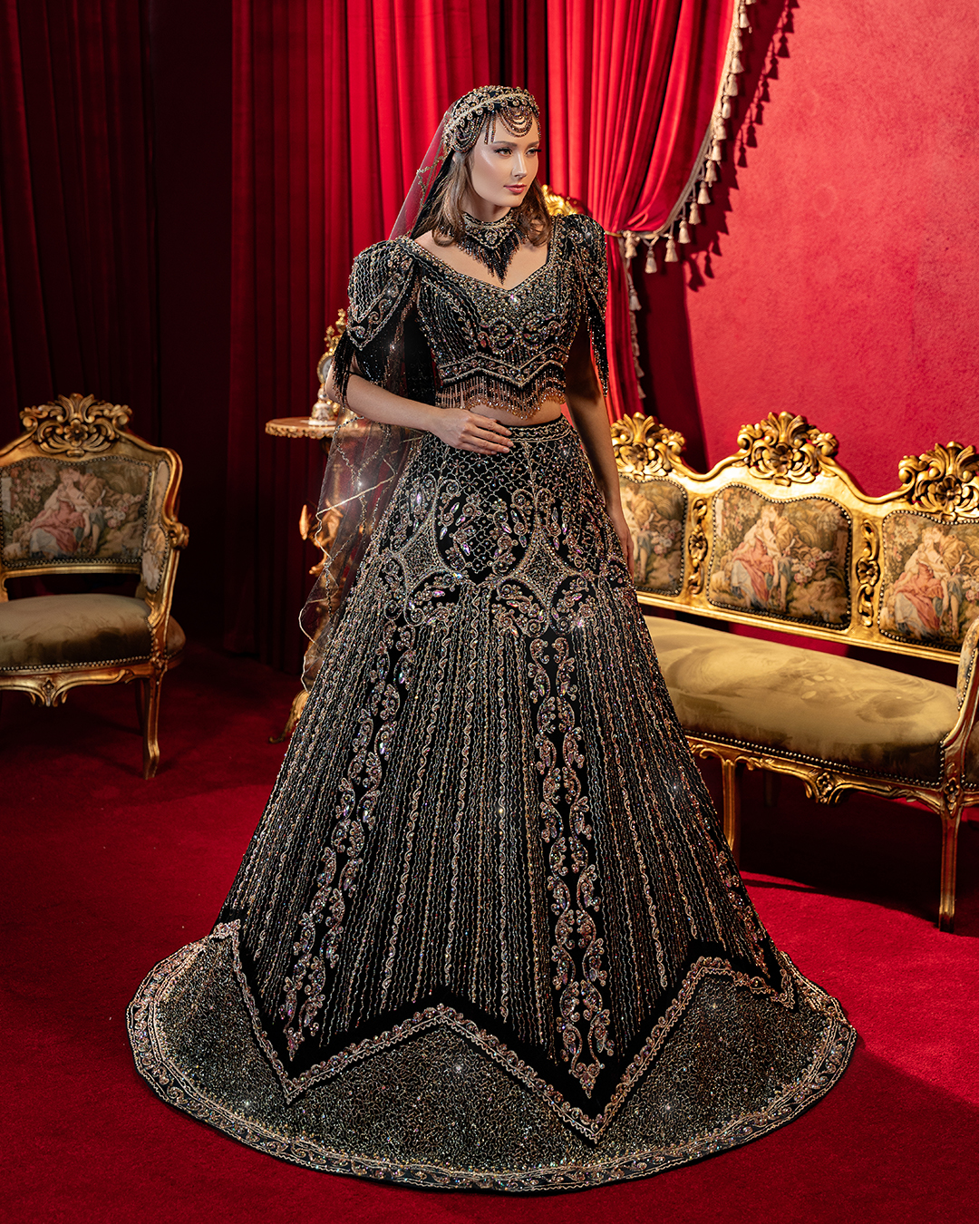 Tahtlara Yakışır Bir Güzellik - B 5