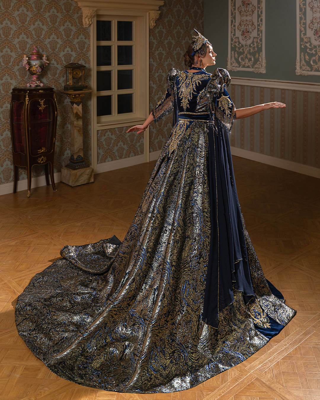 Gecenin Asaleti, Altının Işıltısıyla - B 2 - Görsel 2