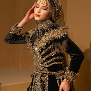 Gece Işıltısında Altın Zarafet - K 2