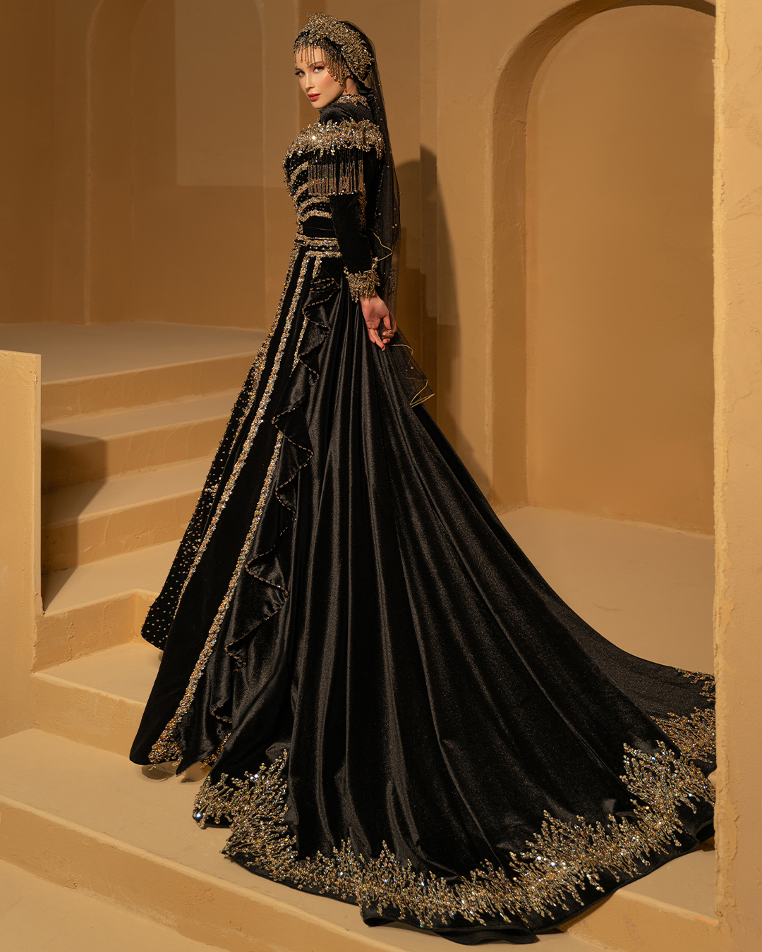 Gece Işıltısında Altın Zarafet - K 2 - Görsel 2